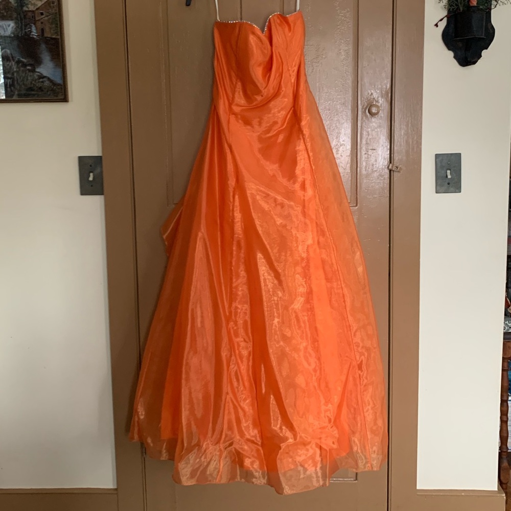 Jessica McClintock Orange🎃 Strapless Prom Gown Aurora Rhinestone Size 9 Juniors